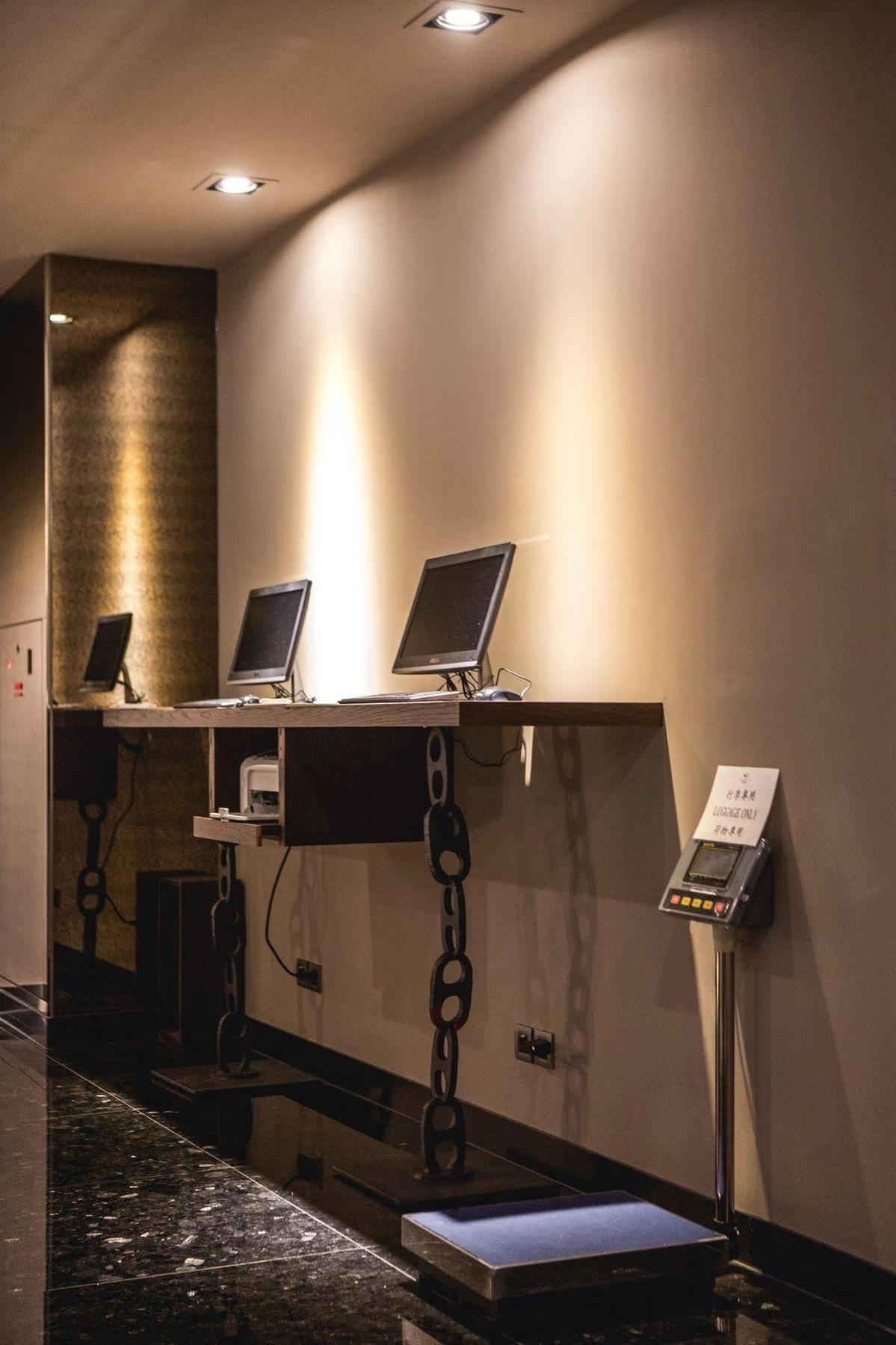 Airline Inn - Kaohsiung Station Dış mekan fotoğraf