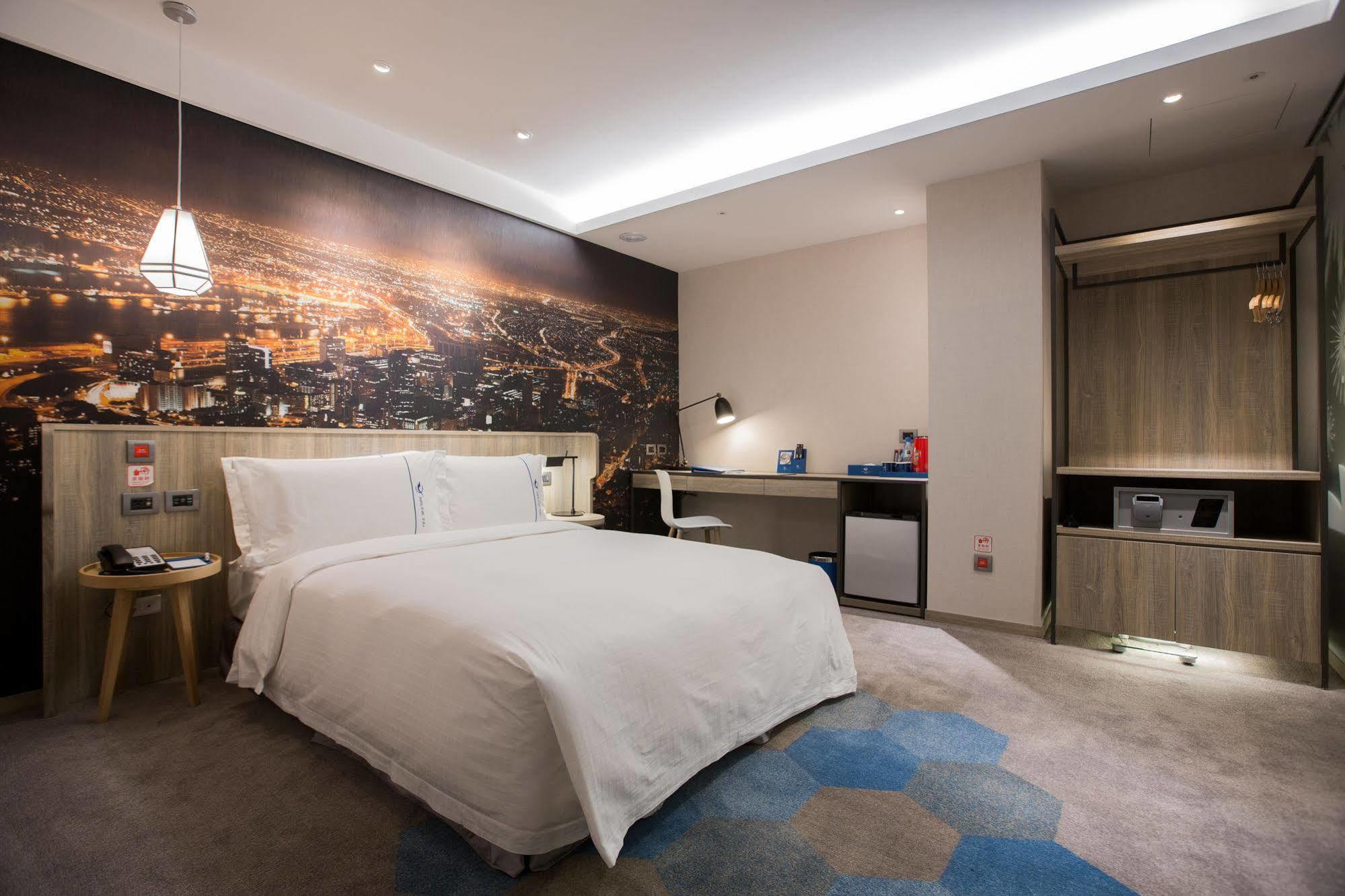 Airline Inn - Kaohsiung Station Dış mekan fotoğraf